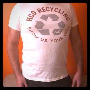 Hollister T-Shirt